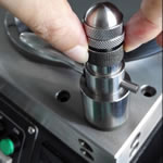 �ĽǼ�ѹ��ĥ��ѹ����